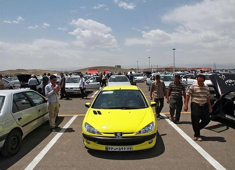 فروش فوری ایران خودرو به فردا موکول شد