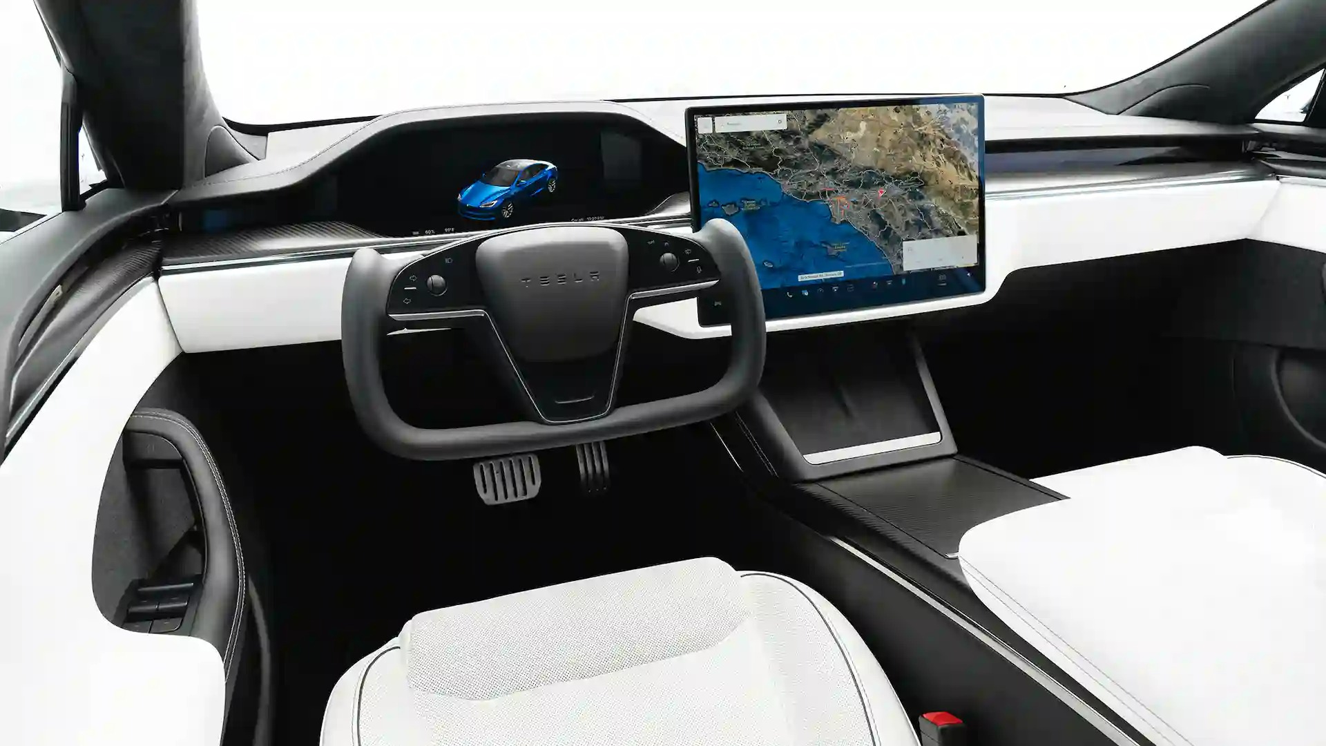 Tesla-S-plaid-interior